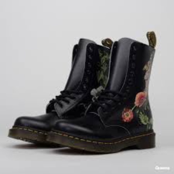 Dr. Martens Women's 1490 Wild Botanics Black - Picture 3 of 7